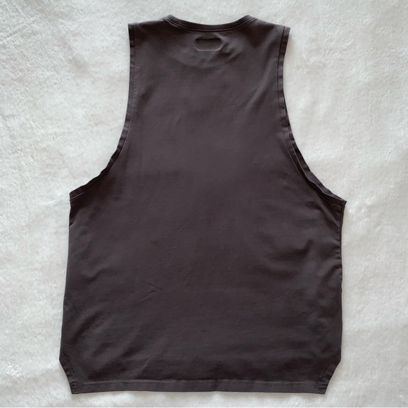 Alpha Men’s Sleeveless Tank Athletic Shirt Size M - Picture 2 of 3